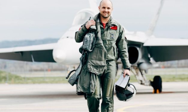 Nicolas « Vincent » Rossier : Pilote du Swiss Hornet Display Team